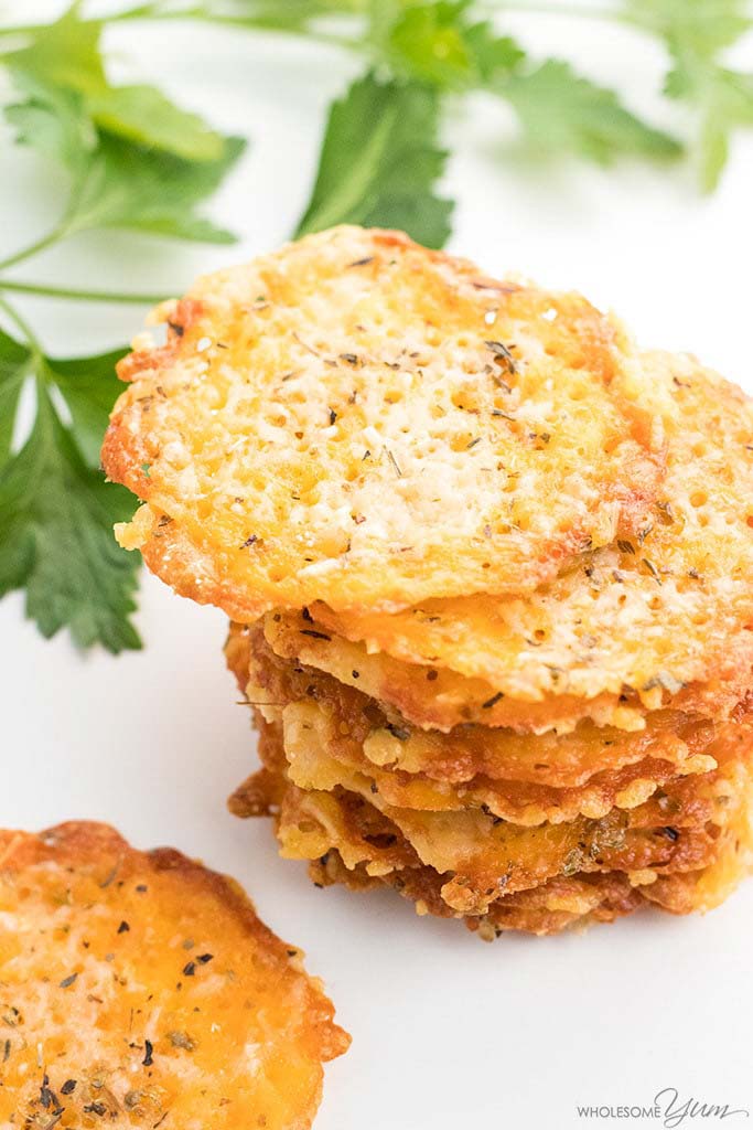 low carb snacks keto- Parmesan Cheese Crisp - Cheddar Cheese Crisp