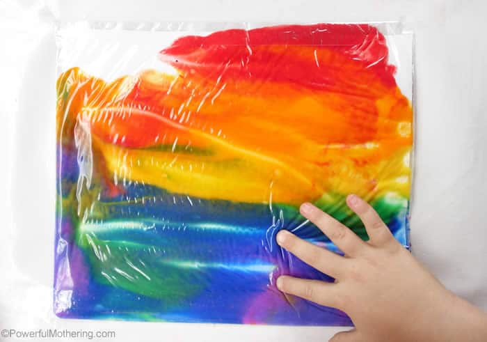 Make no mess sensory rainbow bag