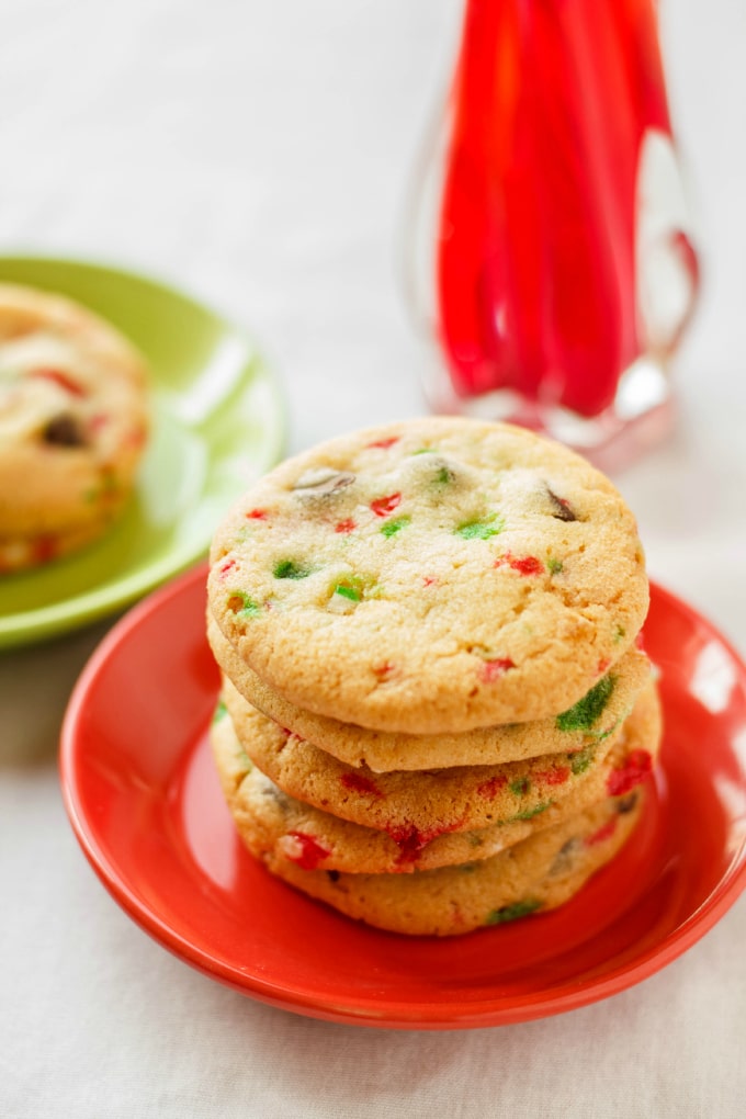 baking christmas cookies