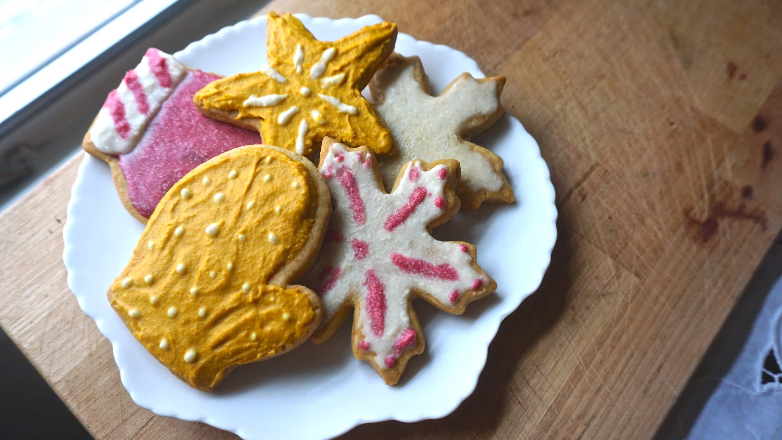 Ultimate List of Best Christmas Cookies You Need To Bake These Holidays